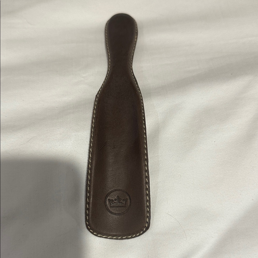 PETER MILLAR Brown Leather Shoe Horn